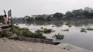 Divers Resume Search for Two Missing Children in Turag River