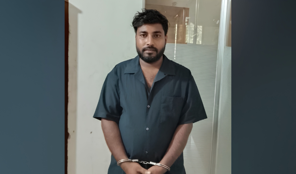 Drug Suspect Arrested with Yaba Pills in Manikganj Raid 3 Drug Suspect Arrested with Yaba Pills in Manikganj Raid