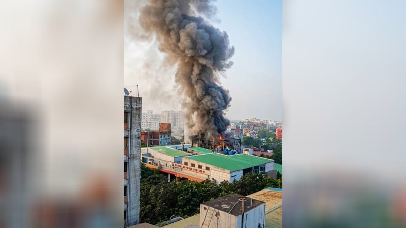 Fire Breaks Out at Ibn Sina Pharmaceutical Plant in Gazipur 3 Fire Breaks Out at Ibn Sina Pharmaceutical Plant in Gazipur