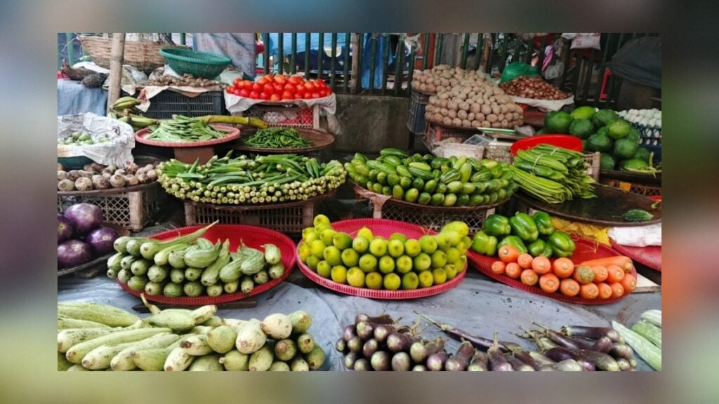 High Food Prices Keep Dhaka Shoppers Under Pressure