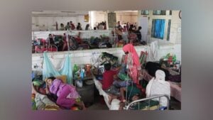 Overcrowding at Jashore Hospital Raises Dengue Transmission Concerns