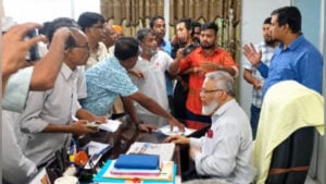 Rajshahi Medical University VC Forced Out Amid Mob Protest