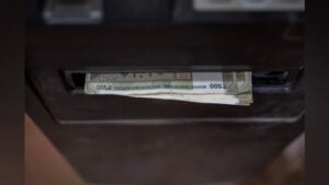 Rupee Struggles Near Record Low Despite Central Bank Support