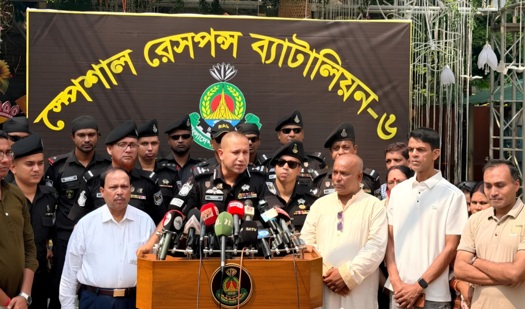 SRB-6 Inspects Historic Khulna Temple Ahead of Durga Puja 3 SRB-6 Inspects Historic Khulna Temple Ahead of Durga Puja