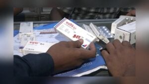 Same Medicine, Huge Price Gap Leaves Patients Struggling