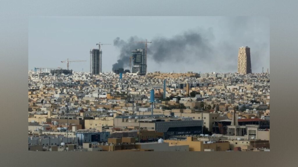 Saudi Defences Destroy Ballistic Missile Targeting Riyadh 2 Saudi Defences Destroy Ballistic Missile Targeting Riyadh
