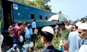 Train Derailment in Laksam Disrupts Dhaka-Bound Rail Services