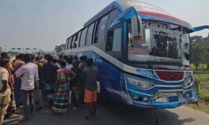 Two Dead After Bus Collides With Electric Three-Wheeler in Manikganj