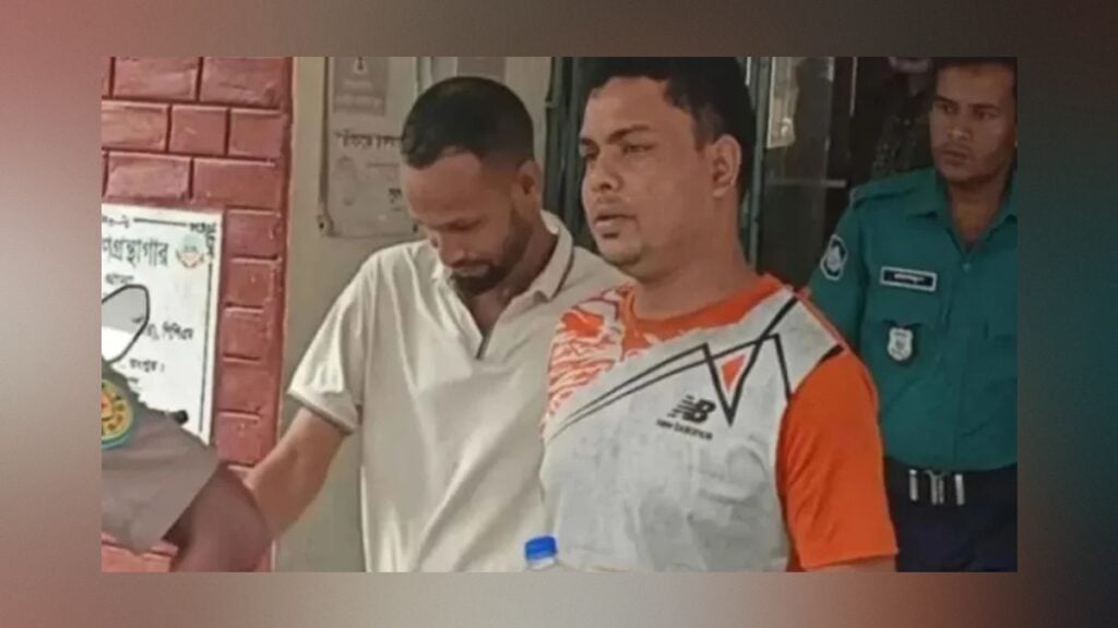 Two Police Constables Arrested with Yaba in Rangpur Hotel 2 Two Police Constables Arrested with Yaba in Rangpur Hotel