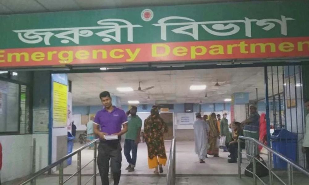 Unidentified Man Found Dead on Gulistan Pavement in Dhaka 3 Unidentified Man Found Dead on Gulistan Pavement in Dhaka