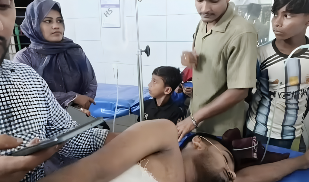 শ্রীপুরে চলন্ত ট্রেনের ছাদ থেকে যুবককে ফেলে দেওয়ার অভিযোগ